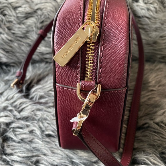 NWT authentic MK leather crossbody merlot - Picture 4 of 8